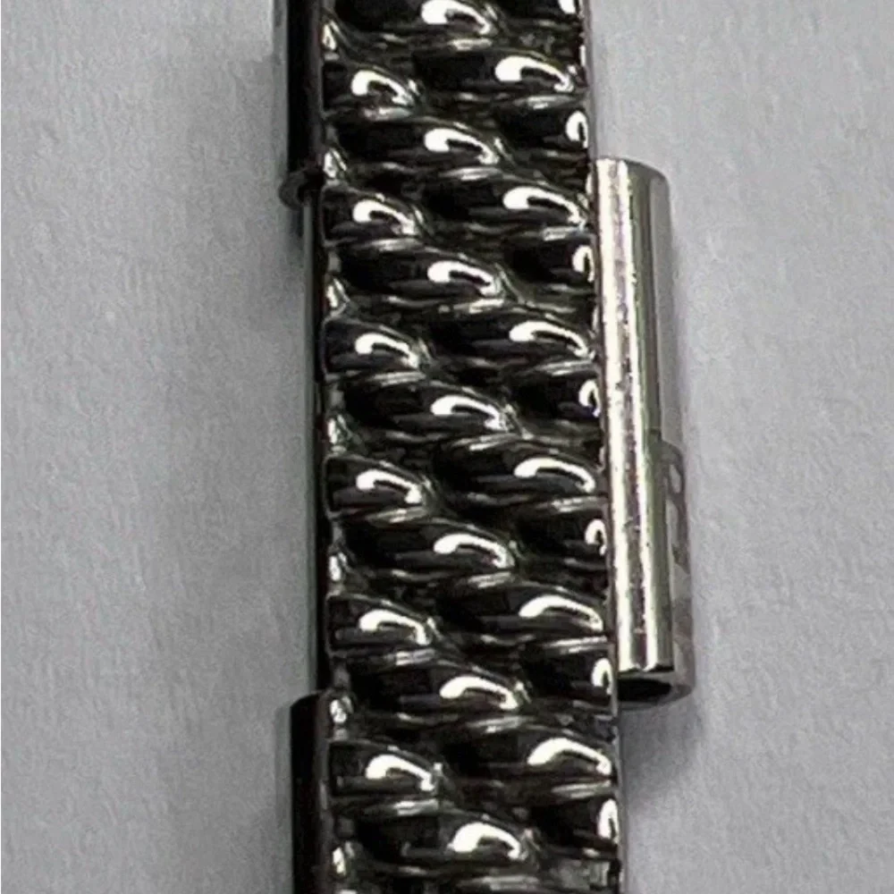 Authentic Breitling 18 mm Milanese Mesh Stainless Steel Link w/ Screw